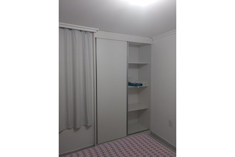 OCB501. Funcional, até 4 pessoas. No Cabo Branco.