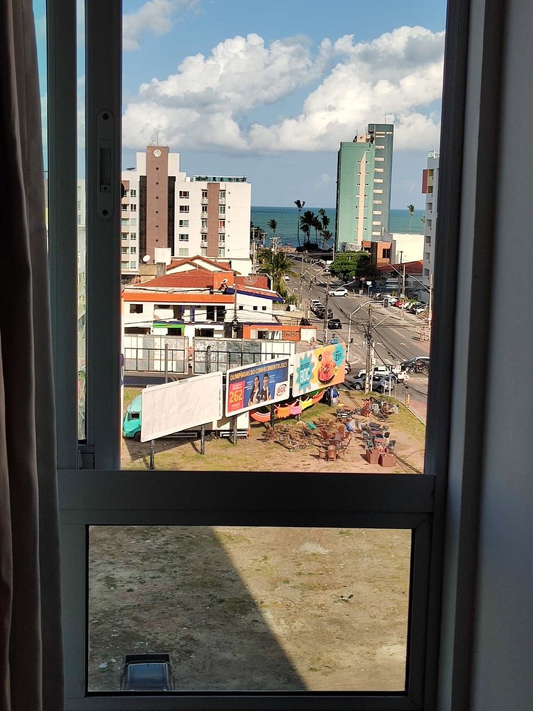 TOU502. A poucos metros da praia de Cabo Branco. 2Q 2 WC. By