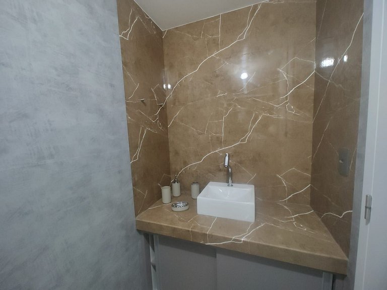 OCB401. Funcional, até 4 pessoas. No Cabo Branco.