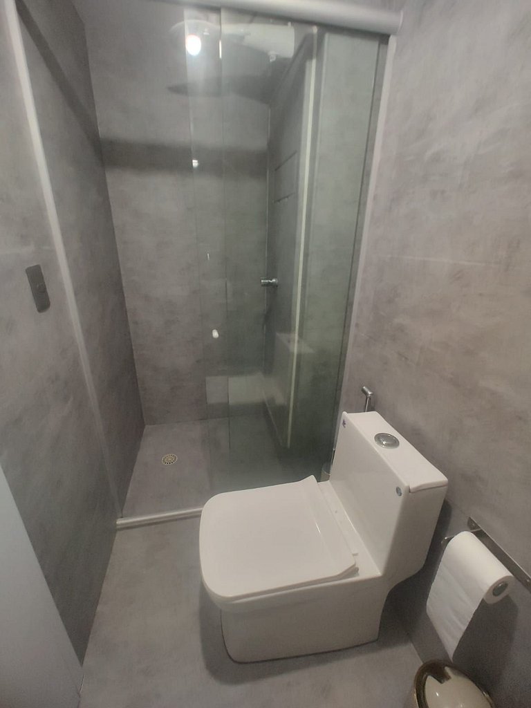 OCB401. Funcional, até 4 pessoas. No Cabo Branco.